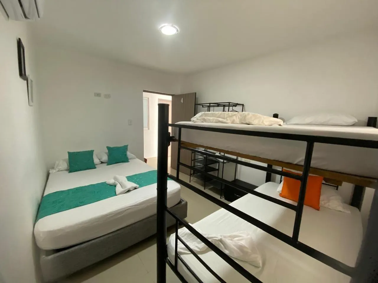 Shekinah House Hotell Cartagena 0*,  Colombia